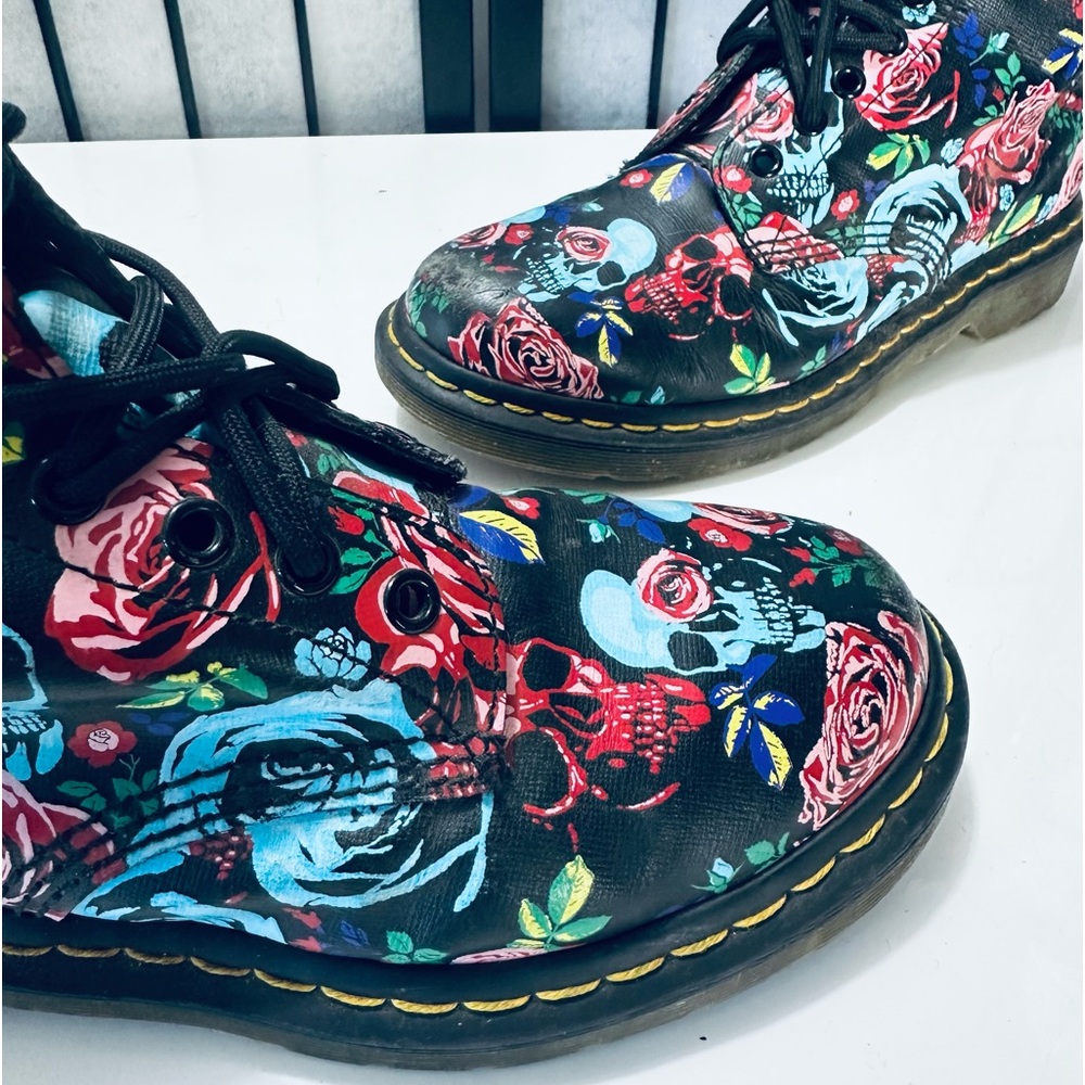 Doc Martens Vintage Skulls & Roses 1460 Pascal 8-eye Boots 💀🌹 - Picture 4 of 11